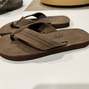 kids rainbows size 10